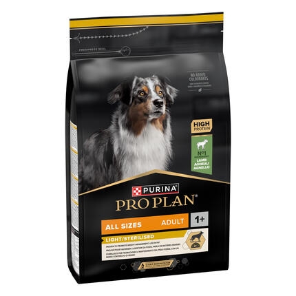 PURINA® PRO PLAN® All Sizes Adult Light Sterilised, granule pro psy s jehněčím