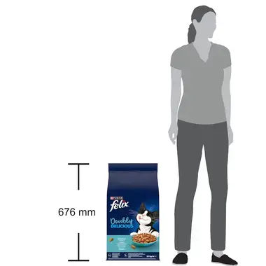 Granule Purina Felix Doubly Delicious s lososem a mořskými rybami, balení 10 kg, výška 676 mm, v porovnání s postavou člověka